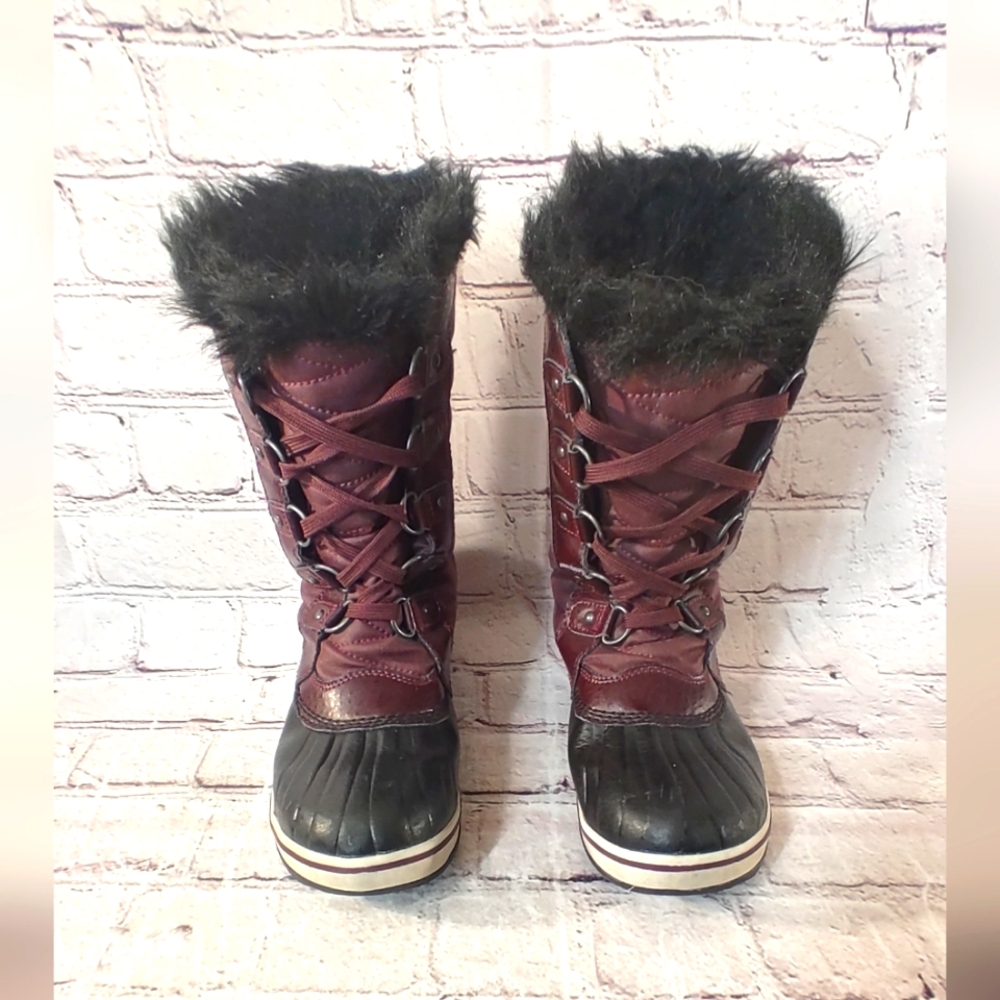 Sorel Tofino II Faux Fur Lined Burgundy Quilted Snow Boots Lace Up 5